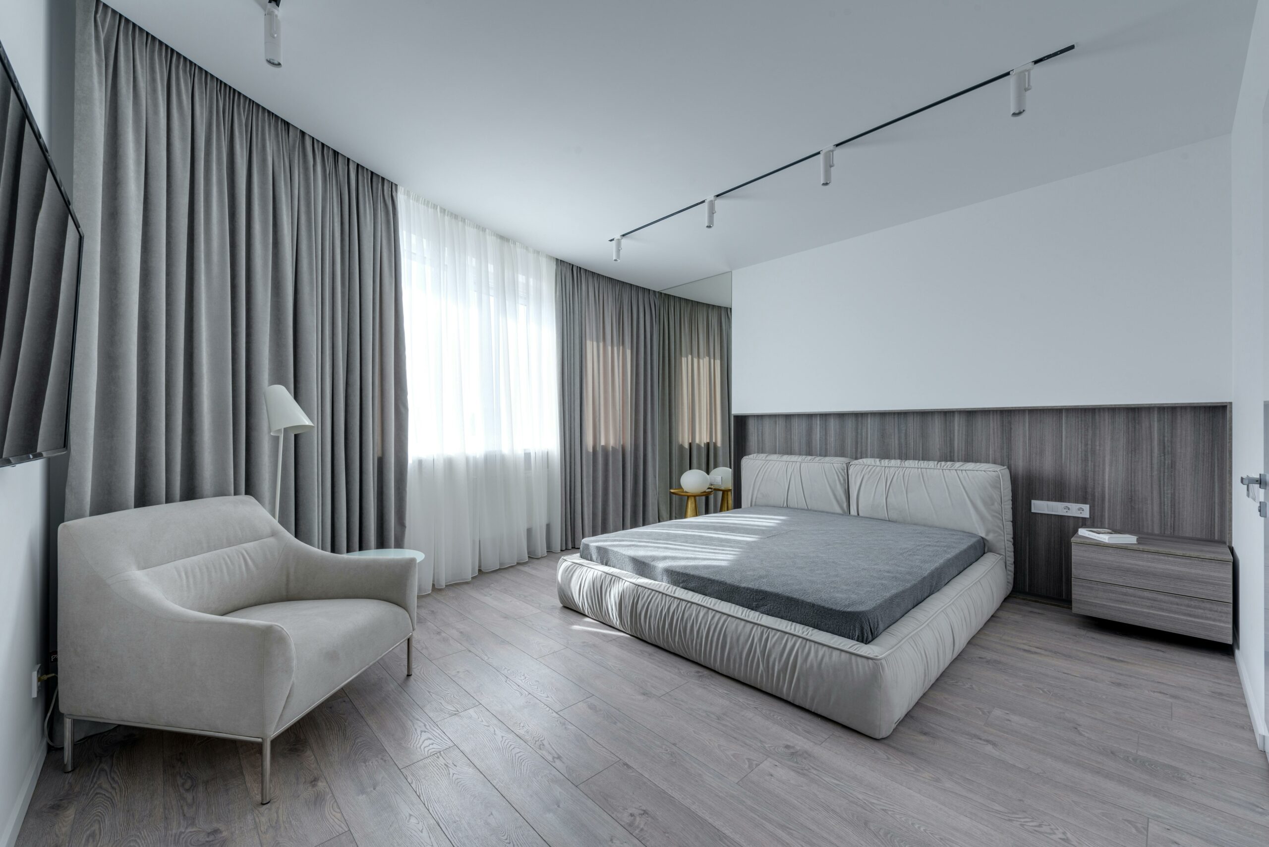 Komfortables GerÃ¤umiges Schlafzimmer In Neuer Wohnung