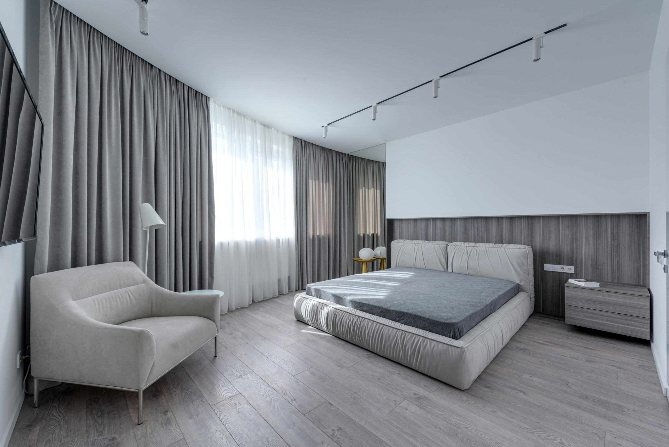 Komfortables GerÃ¤umiges Schlafzimmer In Neuer Wohnung