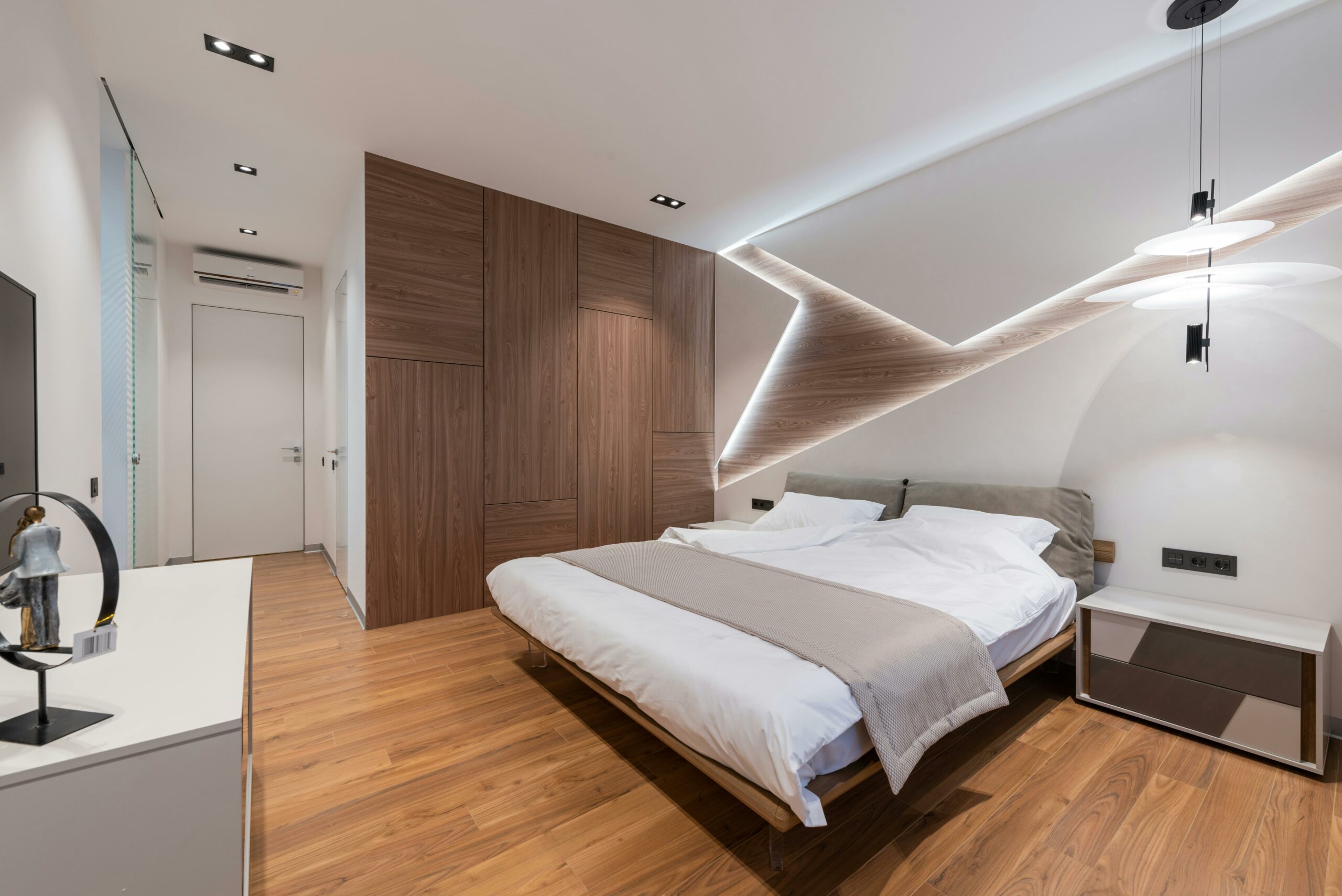 WeiÃŸe BettwÃ¤sche Auf Dem Bett